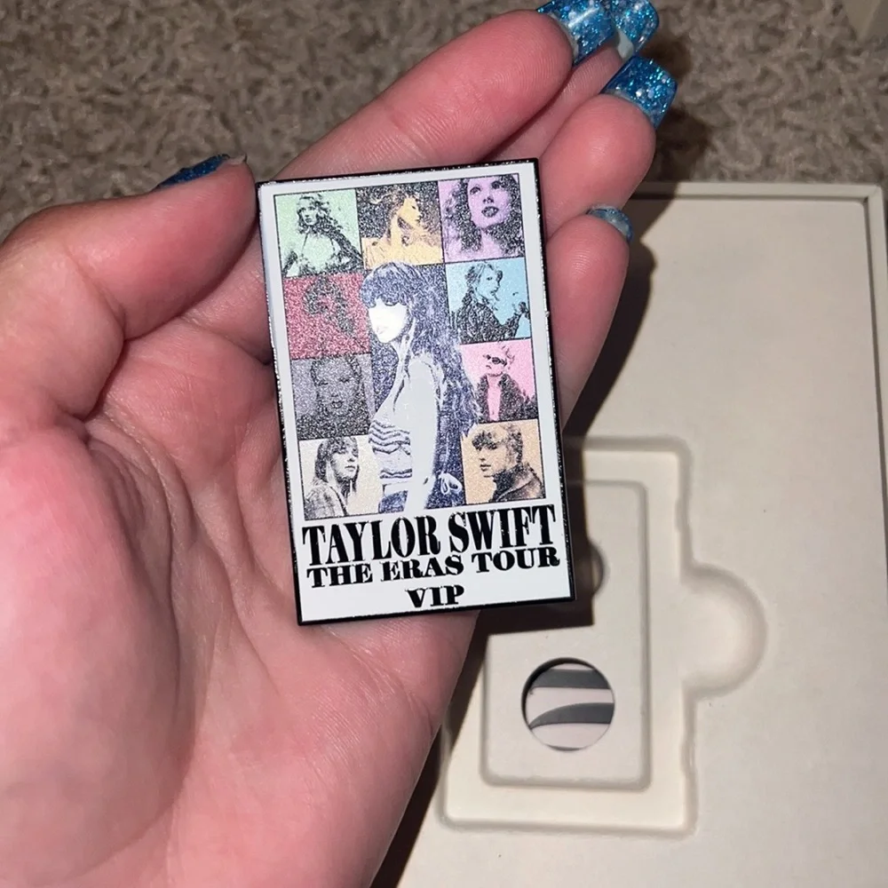 Taylor Swift VIP box - Picture 10 of 16